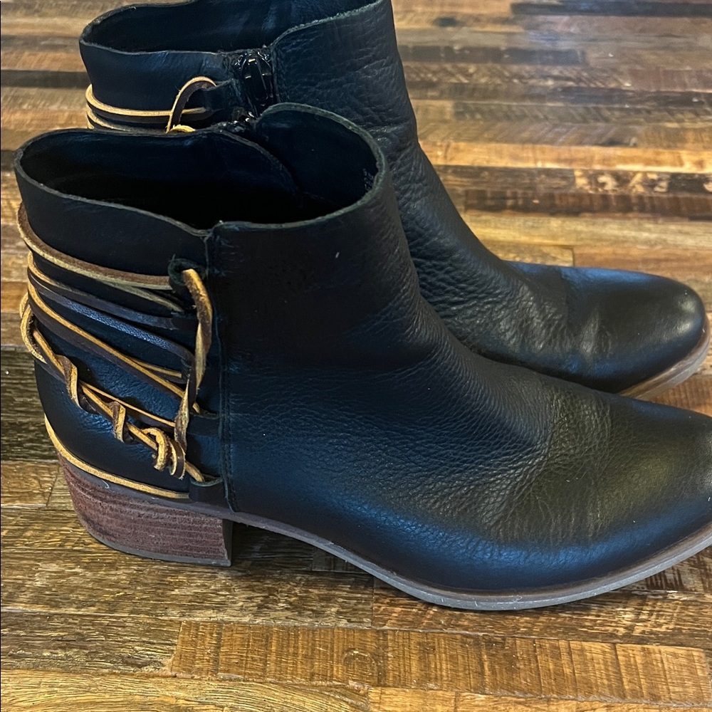 Korks by Kork-Ease Black Ankle Boots with Tan Accents